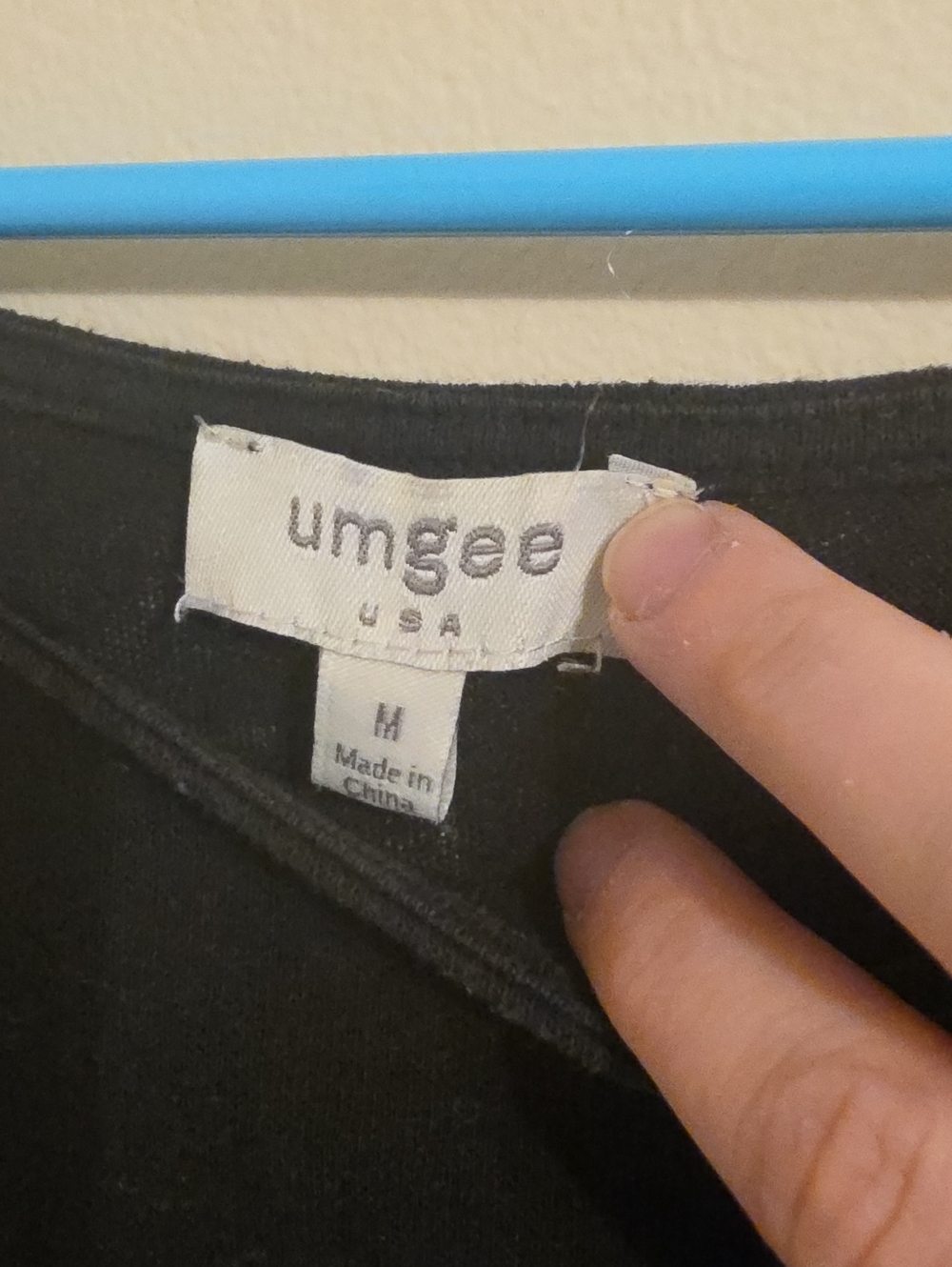 Umgee Oversized Black Patchwork Sleeve Blouse. In EUC - Picture 3 of 7